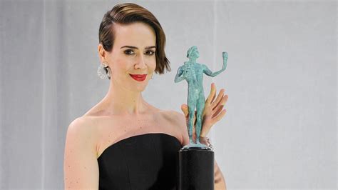 EXCLUSIVE Sarah Paulson Reveals What Goes Down In The Ocean S Eight