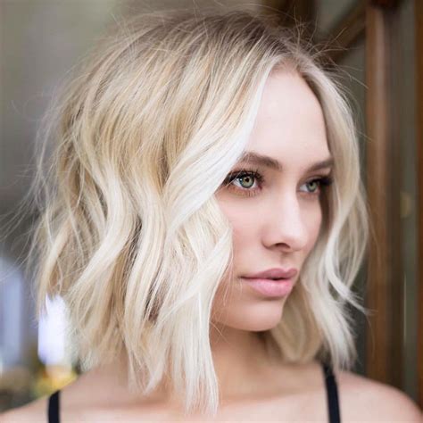 Get Medium Length Haircut Hairstyles For Women Pictures How To Style