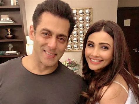 No Entry Movie Update Salman Khan Daisy Shah Will Be Seen Together Again 9 Actresses Will Be