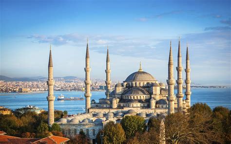 Is the Blue Mosque free? 2