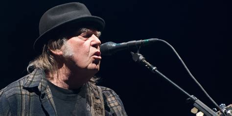 Neil Young Announces New Book To Feel the Music | Pitchfork