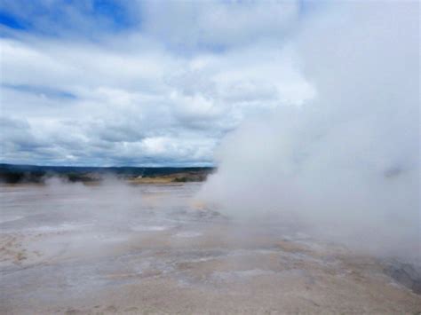 Winds Of Destiny Rvlife Yellowstone National Park More Geysers 8