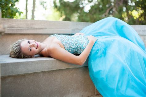Hottest Prom Trends The Benefits Of Professional Prom Photography