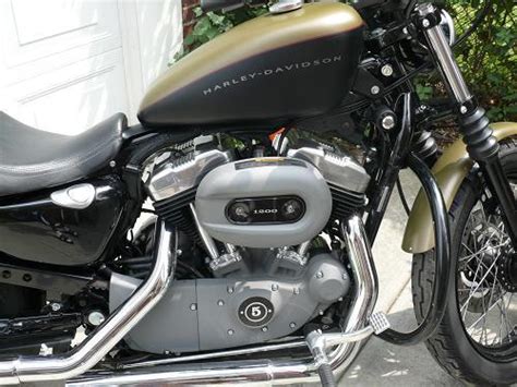 The licence plate mount is custom and finished in satin black powder coat. 2007 Harley-Davidson® XL1200N Sportster® 1200 Nightster ...