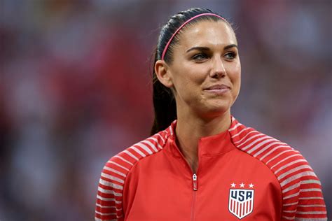 25 Of The Most Famous Women Soccer Players From Uswnt