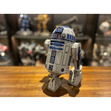 Character Star Wars R2 D2 Model Kit Merchandise
