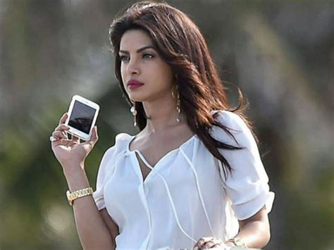 priyanka chopra speaks about her blink and miss appearance in the ‘baywatch trailer bollywood