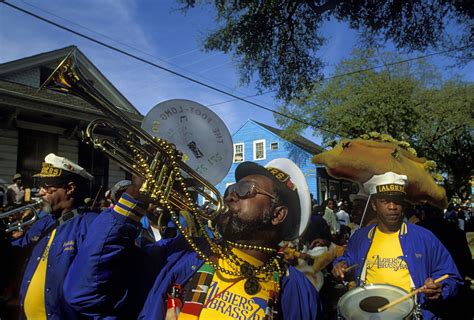 First Time Mardi Gras Top Tips For New Orleans Biggest Party Lonely