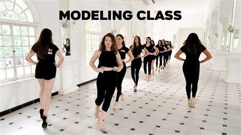 Modeling Class And Training How To Walk The Runway Like A Model
