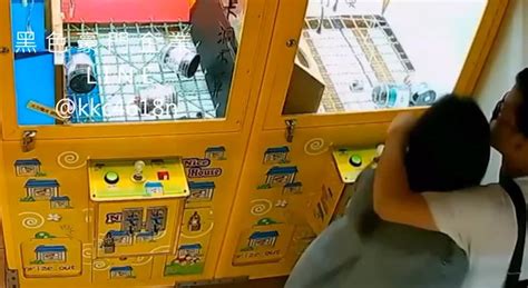 Randy Couple Perform Sex Act Next To Amusement Arcade Machines But Are
