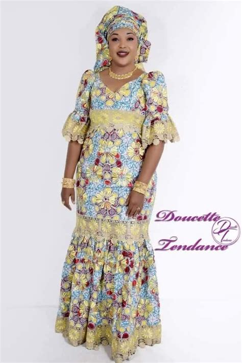 Robes en dentelle et pagne africain. robe dentelle | Robe africaine, Mode africaine robe longue, Mode africaine robe