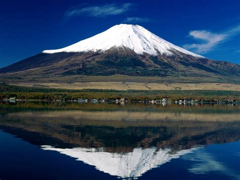 Mount Fuji The Sleeping Volcano Travel Happy Land