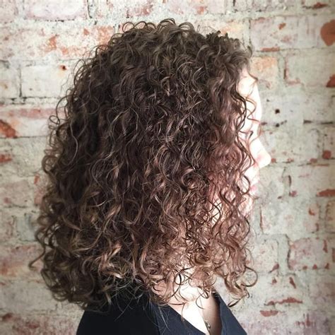 50 Cool Spiral Perm Hairstyles — Perfect Loose Ringlets Permed Hairstyles Spiral Perm Loose