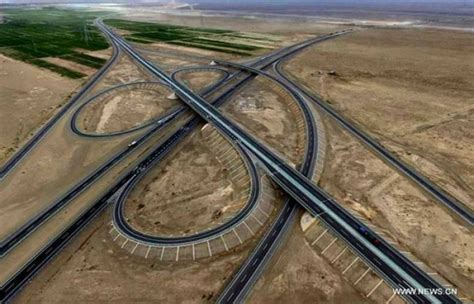 Worlds Largest Desert Highway Opens To Traffic In China Such Tv
