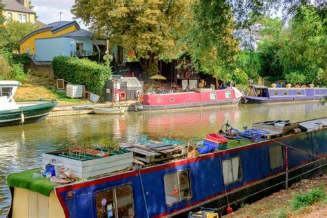 Traditional House Boats On River Cam In Cambridge Stock Image Image