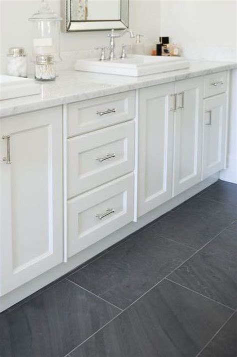 31 Fantastic Black Floor Tiles Design Ideas For Modern Bathroom