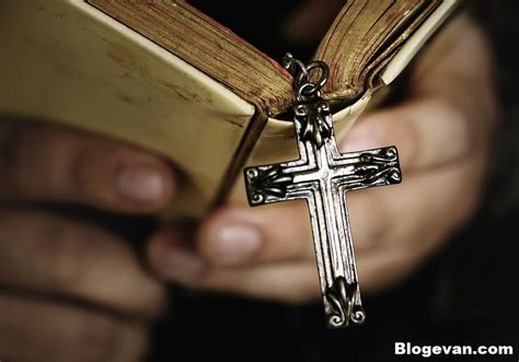 March 27, 2021march 27, 2021. Bacaan Injil dan Renungan (Senin, 25 Januari 2021) - Renungan Harian Katolik - Blogevan.com