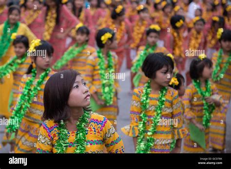 Traditional Dance Girls At The Thingyan Water Festival At The Myanmar