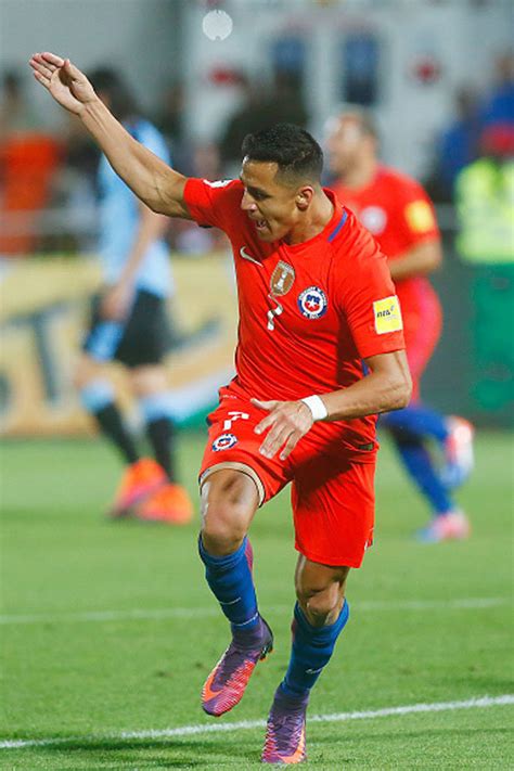 Alexis alejandro sánchez sánchez (spanish pronunciation: Chile v Uruguay goals: Watch Arsenal star Alexis Sanchez ...