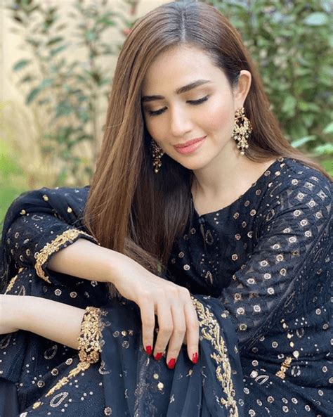 Sana Javed S Recent Photos Set New Traditional Fashion Goals
