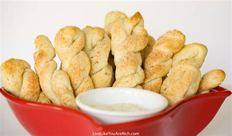 When a craving for freshly baked bread strikes, but your dough is frozen solid, it can take four to five hours to defrost that baby. How to Make Breadsticks out of Frozen Bread Dough | Live ...