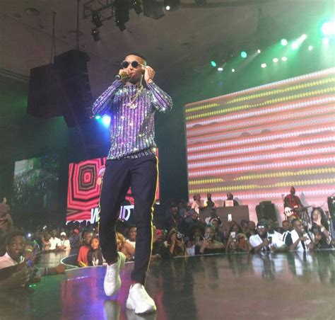Davido And Wizkid On The Same Stage A New Starboy Emerges All The