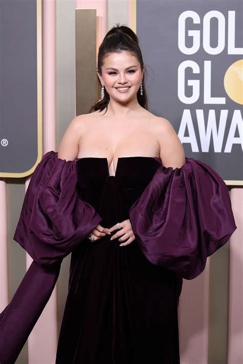 OMG! Selena Gomez Is Pregnant?! Find Out NOW!
