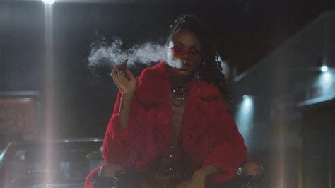 Kranium In Charge Model Smoking Gifs Get The Best Gif On Giphy