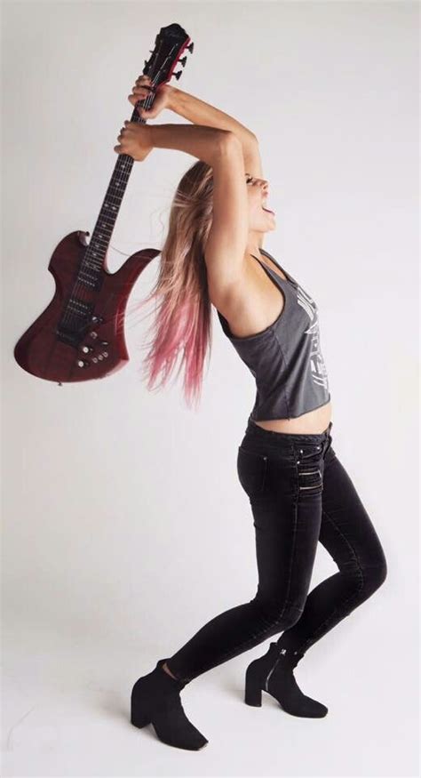Sophie Lloyd Female Guitarist Female Musicians Guitar Girl