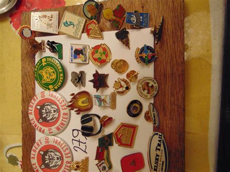 Large Lot Of Vintage Lapel Pins Schmalz Auctions