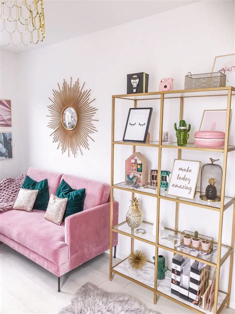 Minimalistic Home Decor With Pink And Turquoise Colors Pink Couch