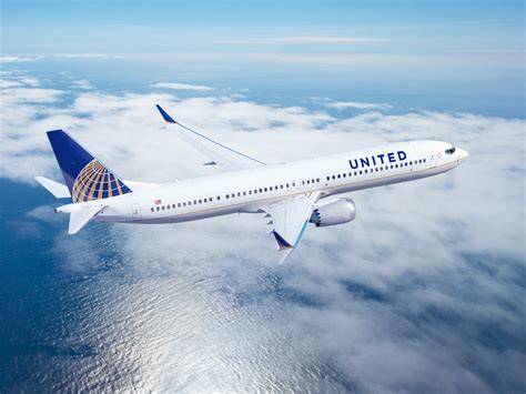 How United Airlines Went From "Friendly Skies" to Throwing People Off