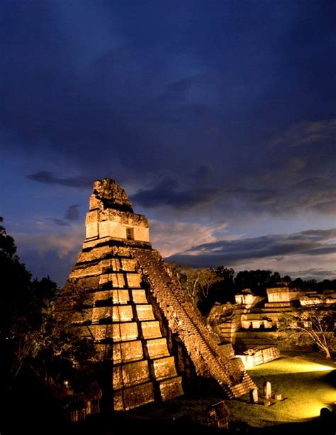 El Gran Jaguar En Tikal Pirámide Maya Solo Lo Mejor De Guatemala