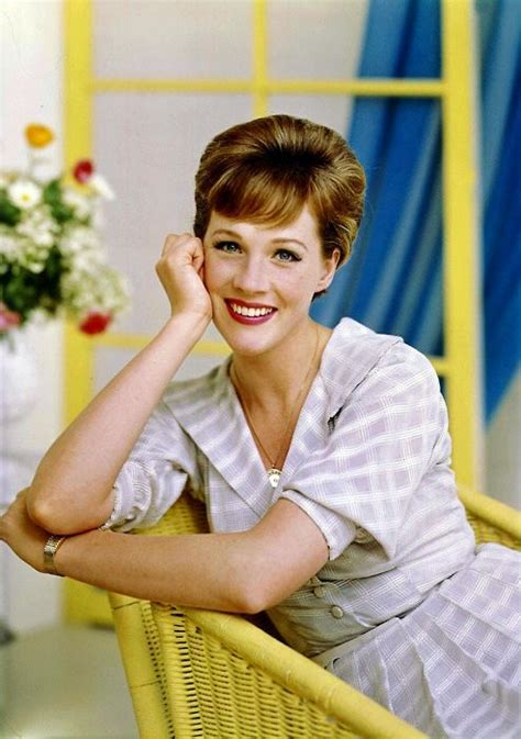 Happy 80th Birthday To The Lovely Julie Andrews Hollywood Stars