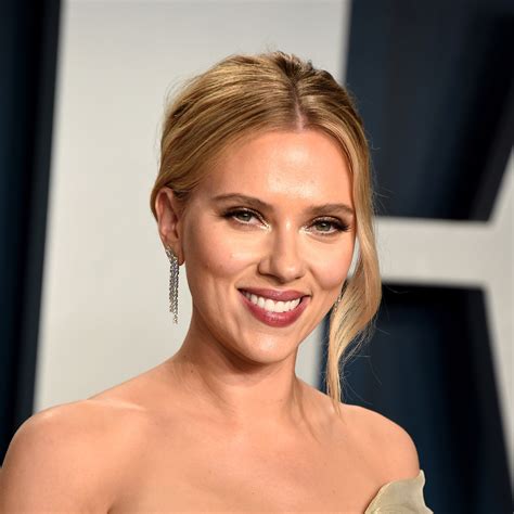 ¿de Qué Trata Hasta Que El Cuerpo Aguante Con Scarlett Johansson Vogue
