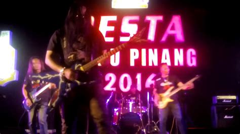 1st south east asian gp track 2018. Pembukaan konsert Khalifah di Pesta Pulau Pinang - YouTube