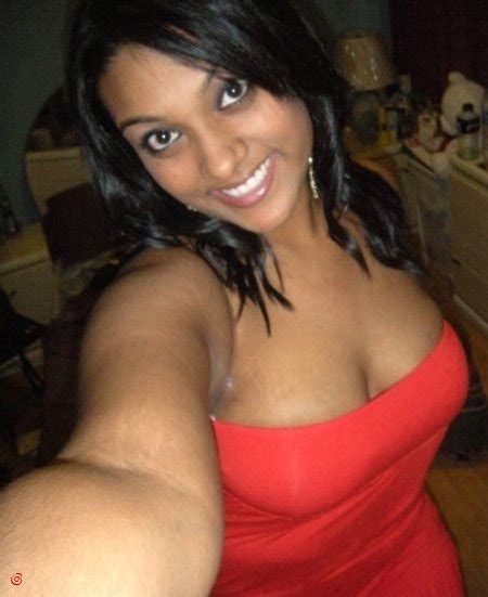 Sri Lankan Hot Girls Pics