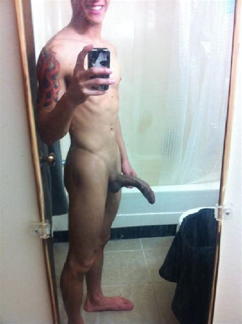 Happy Nude Guy Showing Monstercock Cock Picture Blog