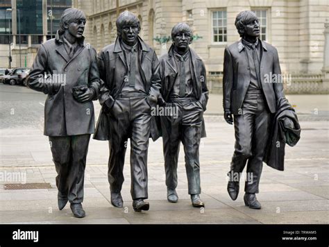 Statue De Brian Epstein Banque De Photographies Et Dimages à Haute