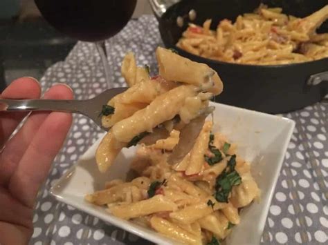 Chances are you've probably have eaten chicken fettuccini alfredo at some of your favorite restaurants such as the olive garden, and how to cook fresh green beans southern style. One Pot Chicken Alfredo with Feta - The Cookie Rookie