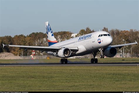 Ly Nvz Sunexpress Airbus A320 214 Photo By Niclas Rebbelmund Id