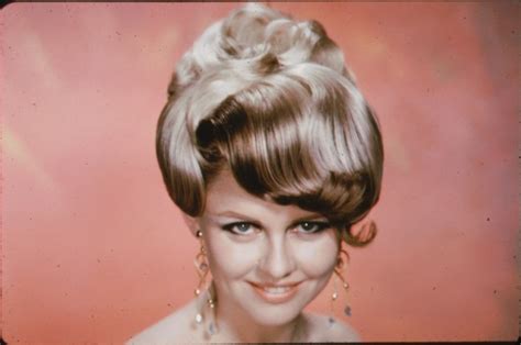Hairstyles in the 1950s wikipedia. 1002 best images about Hairstyle 1950s and 1960s on ...