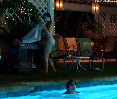 Brigette Davidovici Nude For A Seductive Swim On Californication