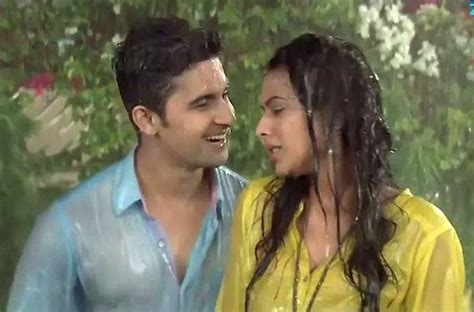 Roshni and siddharth honeymoon : Roshni And Siddharth Honeymoon : Indian Tv Top 13 Sizzling Hot Moments On Tv In 2014 In Pics ...