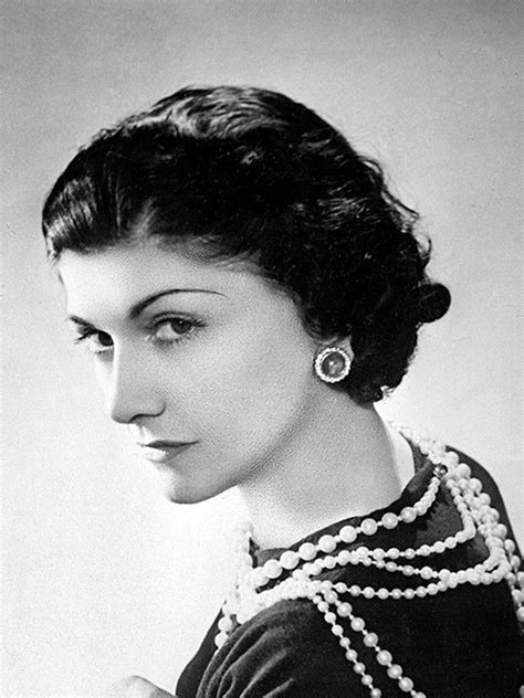 Одри тоту, бенуа пульворд, алессандро нивола и др. Coco Chanel's Opulent Paris Apartment Tells the Story of ...