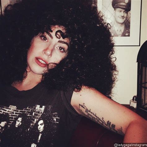 What S Hot Lady Gaga Sports New Wild Curly Hairdo