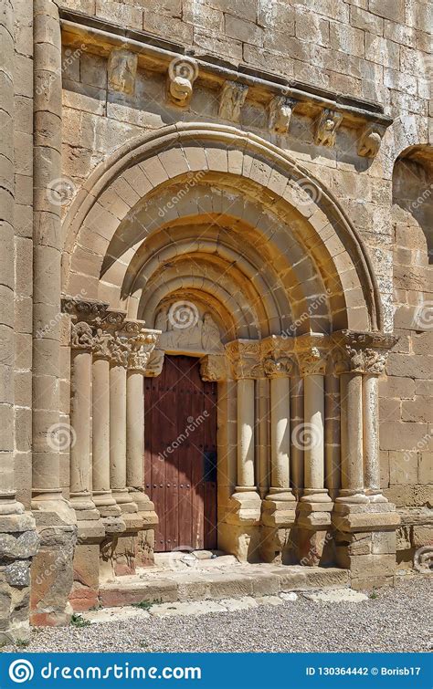 Una web de salut usada para los convocados por sms se desborda al abrirse al grupo de 60 años. Santiago De Aguero Church, Aragon, Spain Stock Photo ...