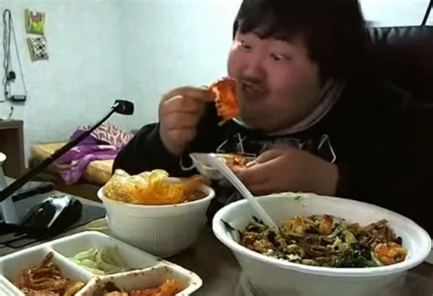 Fat Asian Guy Loves His Food Image Gallery Sorted By Low Score List