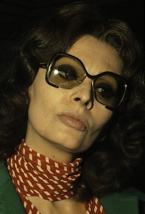 Sophia Loren Wearing Glasses Photo Print 24 X 30