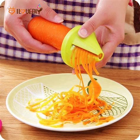 2 Colors Eco Friendly Vegetable Spiral Cutter Funnel Model Cucumber